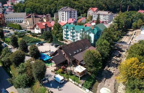 Polyana Hotel | Guest Rated 10/10 at Сонячне Джерело with Breakfast Included