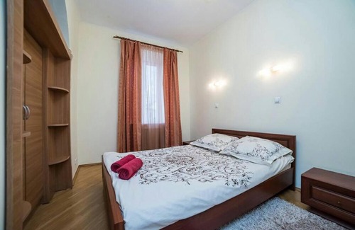 Verkhnie Misto Apartment | Sunny Apartments on Khreshchatyk – Guest Rated 9.7/10