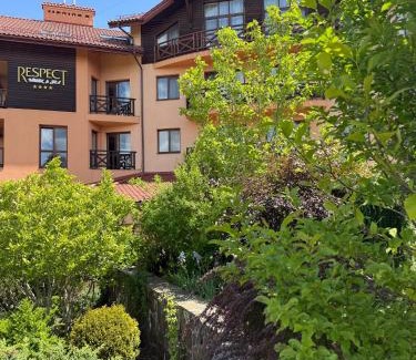 Skhidnytsya Resort | Relax at СПА-Готель "RESPECT" with Ocean View Amenities