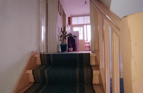 Razlog Apartment | Cozy Guest Rooms at Божана with Oceanfront Views
