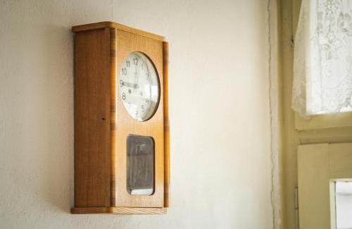 Razlog Apartment | Cozy Guest Rooms at Божана with Oceanfront Views