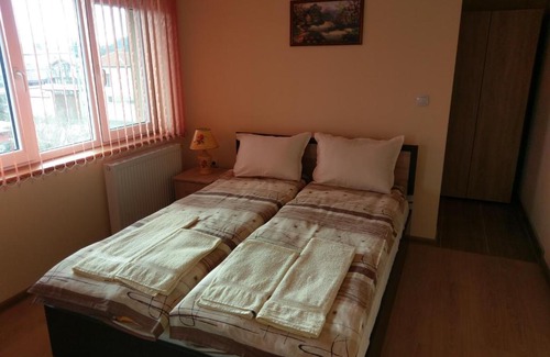 Shiroki Dol House | Guest Rated: 9/10 at Стаи за гости Елени with Breakfast