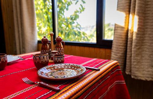 Kyustendil House | Experience Tranquility at СТАРАТА КЪЩА - Guest Rated 10/10