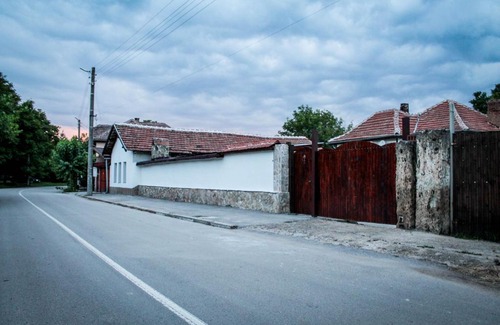 Krushuna House | Family-Friendly Stay at Старата Чешма with Great Value