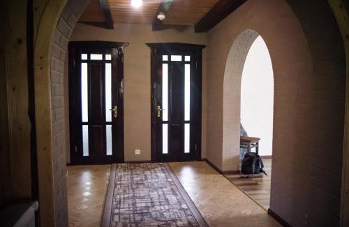 Verkhovyna Cabin | Pet-Friendly Retreat at Стежка в гори - Rated 9.5/10