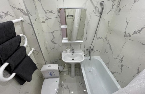 Petropavlovsk Apartment | Stylish Apartment with Air Conditioning - Perfect for Families