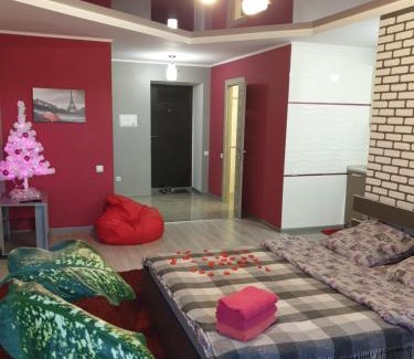 Ternopil Apartment | Stylish Studio Apartment in City Center with Child-Friendly Amenities