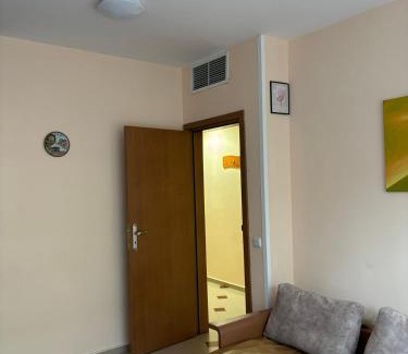 G.K. Bratya Miladinovi Apartment | Oceanfront Studio Burgas 2 - Rated 9.4 by Guests