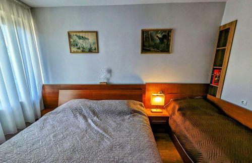 Garmen Apartment | Guest-Favorite Studio Lili: Ideal for Families and Comfort
