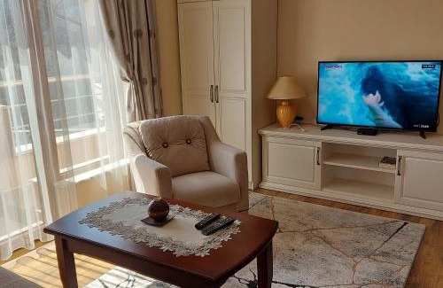 Velingrad Apartment | Highly Rated Студио Лидия: Family-Friendly Stay Awaits