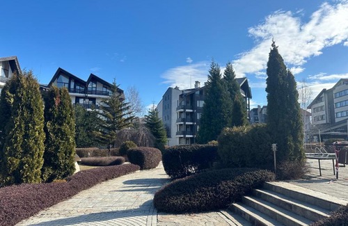 Razlog Apartment | Inviting Studio H208 at Aspen Golf & Ski Resort Awaits