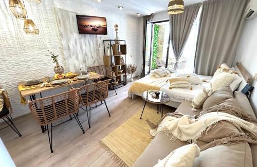 Elhovo Apartment | Студио Premium,Смокиня,Созопол,5звезден затворен комплекс,4 басейна,1ва линия море