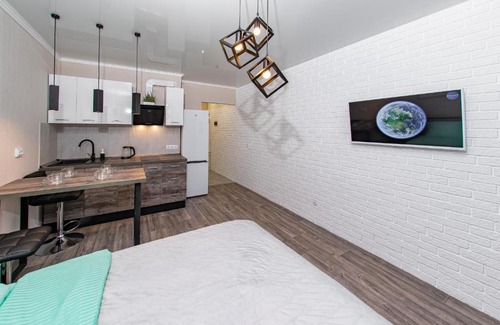 Lenina Apartment | Exceptional Studio at "Берёзовые аллеи" - Perfect Getaway