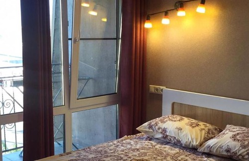 Verkhne-Imeretinskaya Bukhta Apartment | Top-Rated Студия на Хуторской: Ideal Getaway for Travelers