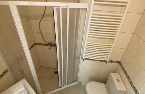 Chisinau Apartment | Stunning Studio with Scenic Bird's Eye View - 10/10 Rating