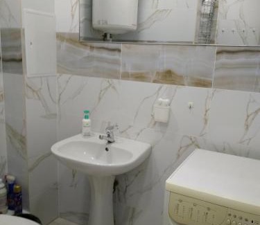 Krivoy Rog Apartment | Cozy Studio with Smart TV and Air Conditioning - 9.6 Rated