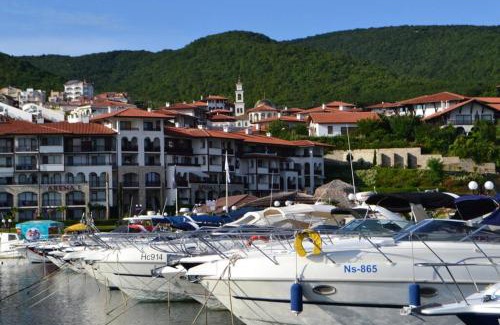 Yurta Apartment | Charming Studio with Ocean View at Marinavill Sveti-Vlas