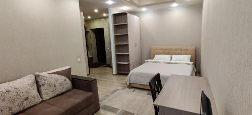Lutsk House | Modern Apartment with Hot Tub & Top Guest Ratings