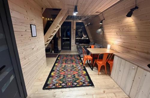 Yaremche House | Pet-Friendly Схованка with Ocean Views and Pool Access