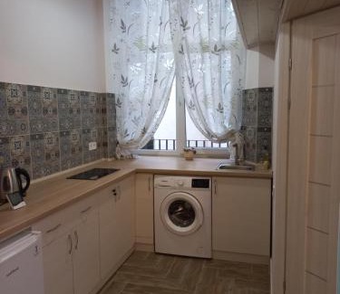 Lviv City Center Apartment | Pet-Friendly Haven: Сьоме Небо with 9.8 Guest Rating
