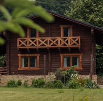 Dubyna Ski Chalet | Discover Cottage "Ksenija": Family-Friendly Retreat with Pool
