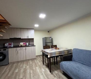 Dilijan Apartment | Exceptional Танхаус: Family-Friendly Retreat with 9.8 Rating