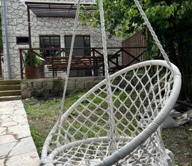 Dilijan Apartment | Exceptional Танхаус: Family-Friendly Retreat with 9.8 Rating