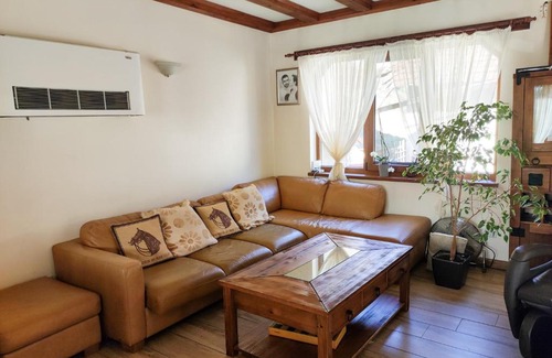 Ribaritsa Villa | Pet-Friendly Poolside Retreat at Терасите - Къща 1
