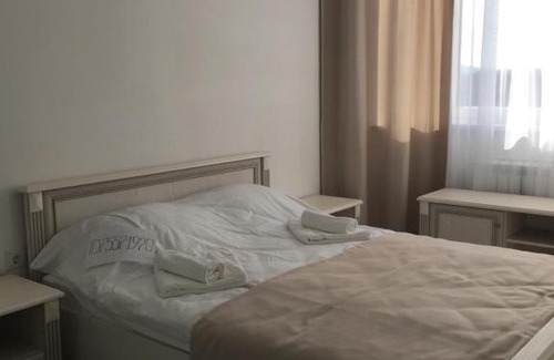 Gelendzhik Apartment | Tranquil Haven: A Serene Retreat Awaits You