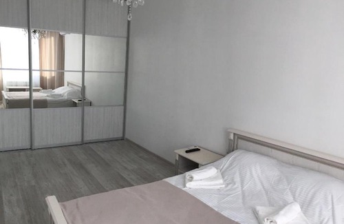 Gelendzhik Apartment | Tranquil Haven: A Serene Retreat Awaits You