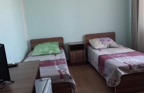 Dzhubga House | Tranquil Courtyard: Pet-Friendly Stay with Hot Tub