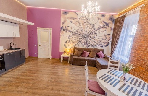 Tsentralny Apartment | Tranquil Retreat on Nevsky Prospect - 8/10 Guest Rated