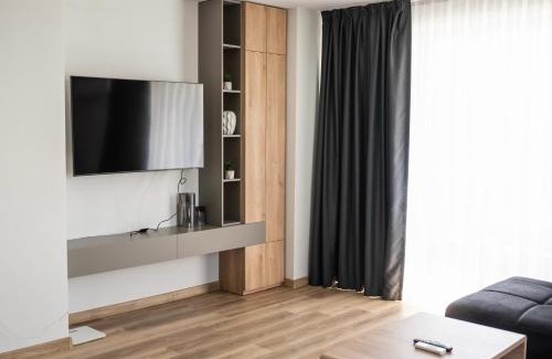g.k. Trakia Apartment | Eco-Friendly Two-Bedroom in Panorama Park - Family Retreat