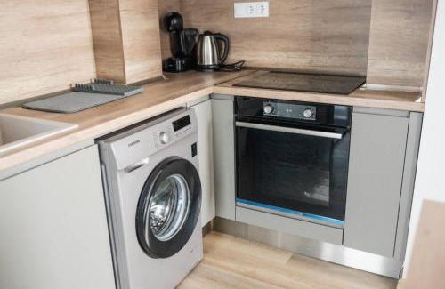 g.k. Trakia Apartment | Eco-Friendly Two-Bedroom in Panorama Park - Family Retreat