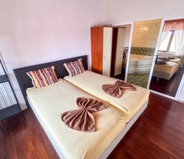 Lyaskovo Hotel | Pet-Friendly Retreat at ТРАКАРТ-ПАРК with Dining Options