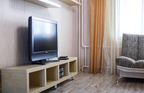 Sovetsky City District Apartment | Comfortable Three-Room Apartment on Akademika Gubkina 30G