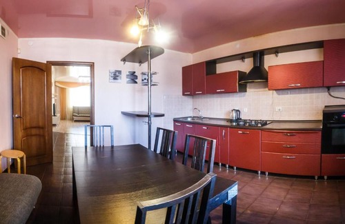 Sovetsky City District Apartment | Comfortable Three-Room Apartment on Akademika Gubkina 30G