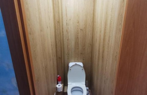 Kirovsk Apartment | Top-Rated Трешка Олимпийская 85: Pet-Friendly Escape