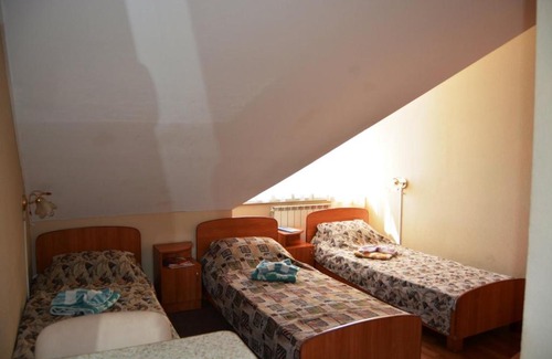 Ust'-Koksa Hotel | Discover Уймонская долина: Pet Friendly & Breakfast Included