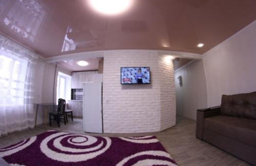 Kirovograd Apartment | Comfortable Apartments on Shevchenko Street with Kitchen Access