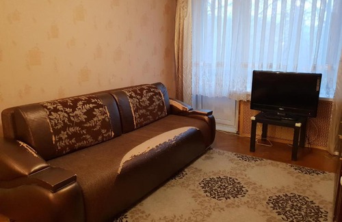 Sokolinaya Gora District Apartment | Discover UNo Estate: Pet-Friendly Retreat with Breakfast