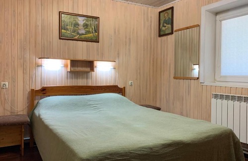Braslaw Apartment | Pet-Friendly Усадьба на Набережной with Hot Tub & Kitchen