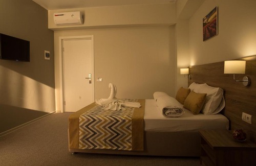 Staronizhesteblievskoe Hotel | Cozy Устали-Поспали: Family-Friendly with Breakfast Included