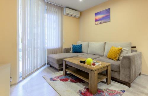 Varna Apartment | Cozy Apartment in Varna - Top Rated & Family Friendly