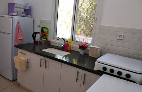 Netanya Apartment | Cozy Two-Bedroom Apartment by the Central Embankment