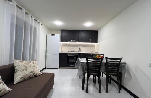 Arabkir Apartment | Cozy Apartment with Hot Tub and Breakfast Included