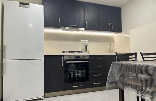 Arabkir Apartment | Cozy Apartment with Hot Tub and Breakfast Included