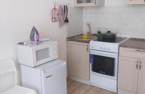 Kudrovo Apartment | Cozy Studio in Kudrovo - Pet Friendly and Highly Rated