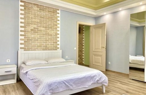 Sukhinovka Apartment | Cozy Apartments in the Heart of the City - Rated 9.5/10