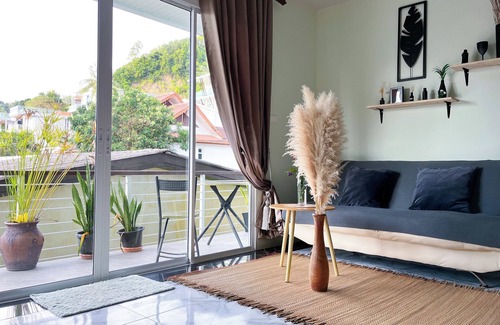 Wichit Apartment | Stylish Beachfront Apartments at Kao Kad with Pet Access